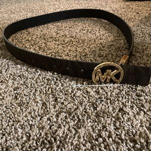 Michael Kors reversible belt